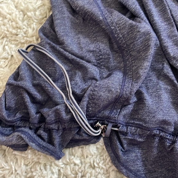 Lululemon workout top with built in bra and elastic band at the waist - Picture 3 of 5